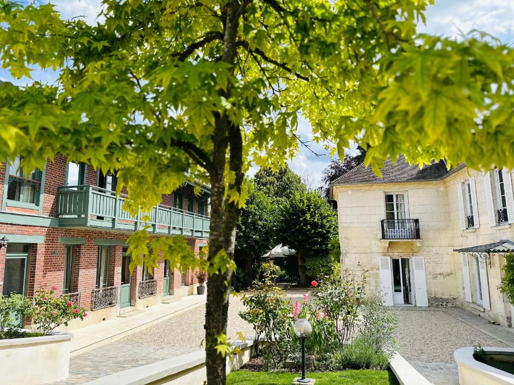 LA DEMEURE