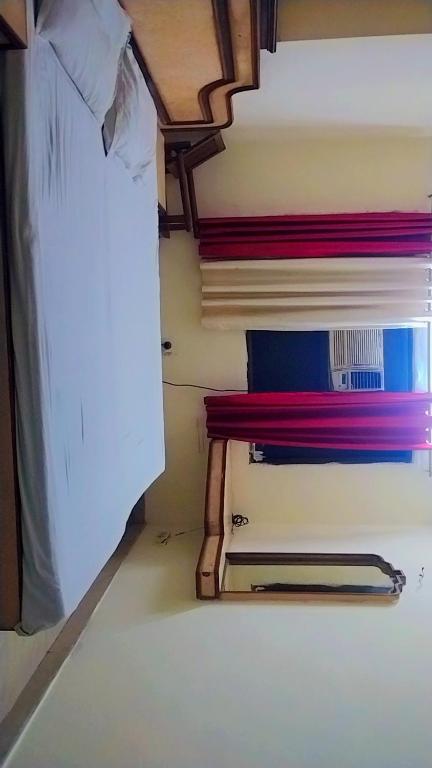 Hotel Maharaja Continental photo