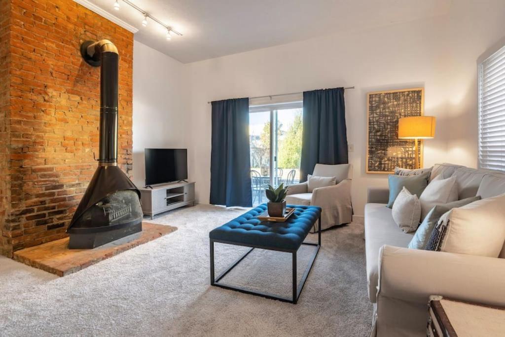 Adorable MtAdams 2BR near it all, Cincinnati