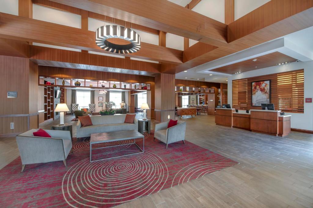 DoubleTree by Hilton Raleigh Cary photo