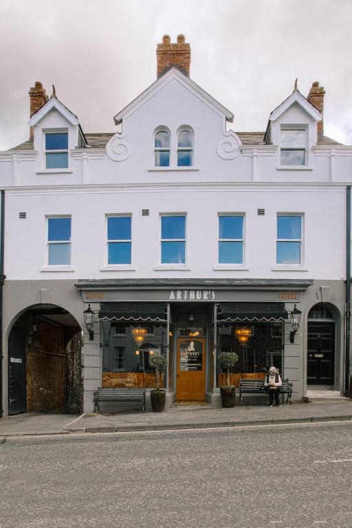 Arthurs, Hillsborough