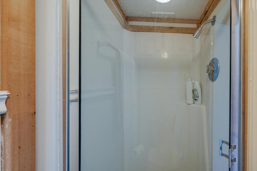 Everglades Vacation Rental Cabin - Steps to Bay photo