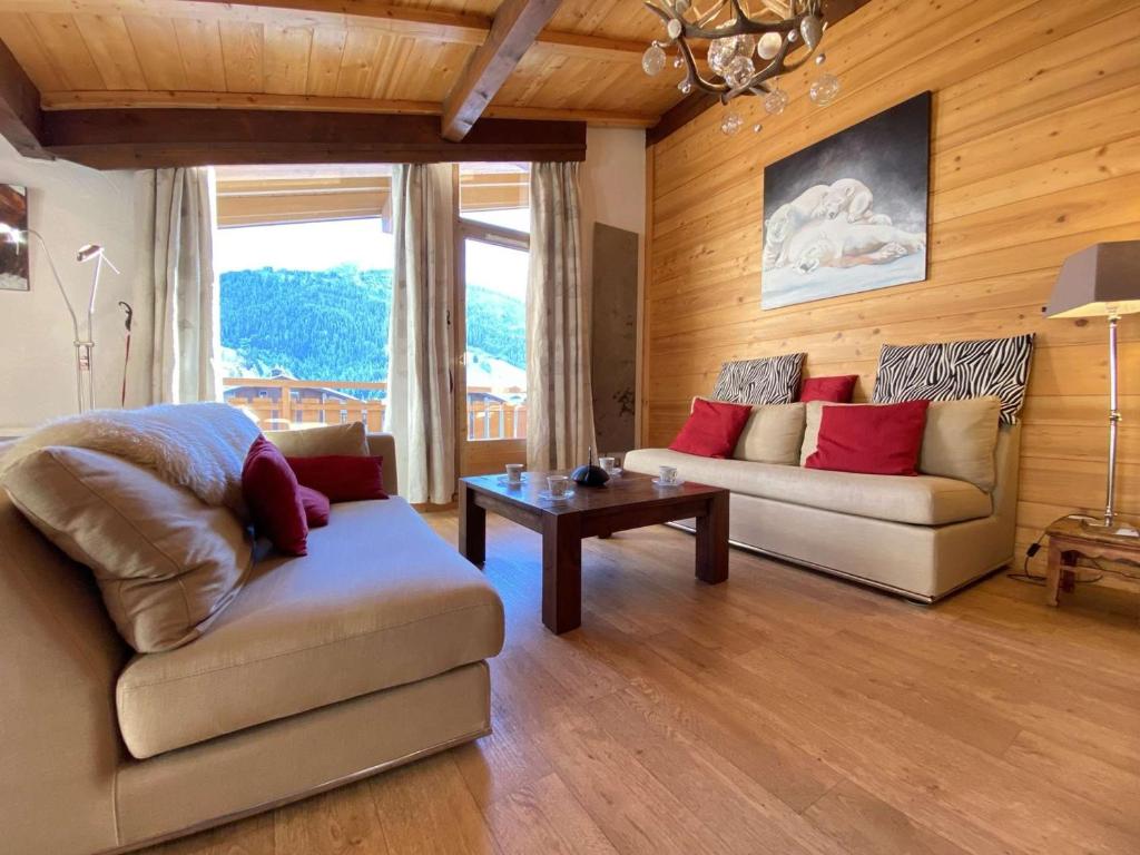 Appartement de Charme avec Cheminée à Praz sur Arly - 2 Chambres, Balcon, Proche Ski et Centre - 5