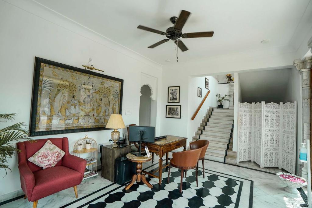 フロント・ロビー