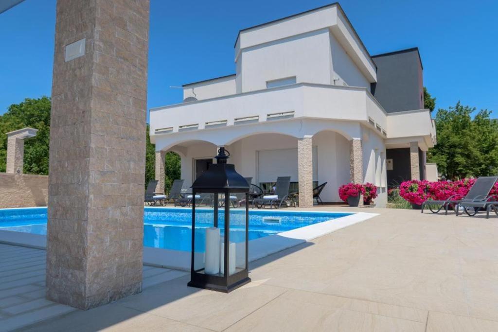 Villa Ramljak - 1
