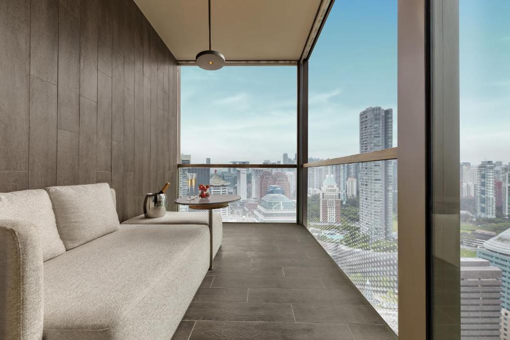 Balcony/terrace, Pan Pacific Orchard in Singapore