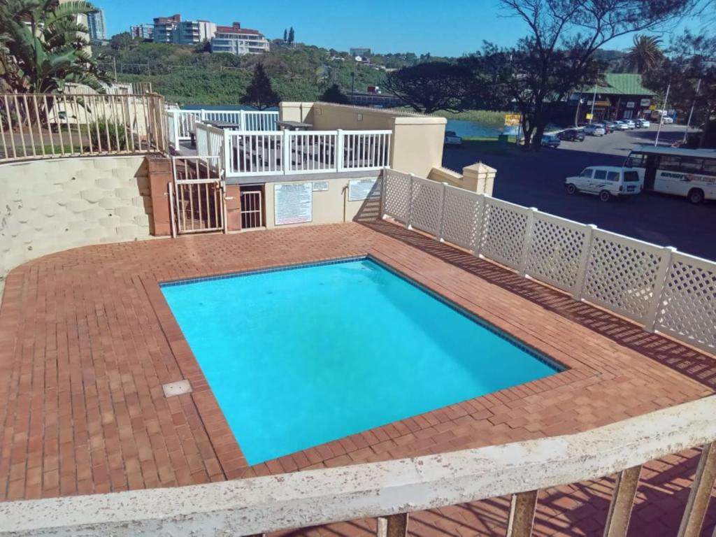 Beachfront Apartments @ Amanzimtoti photo