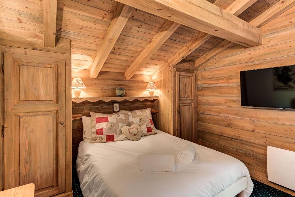 Chalet Blackbushe, Traditional Chalet, Alpes Agency, Sleeps 4-6 - 2