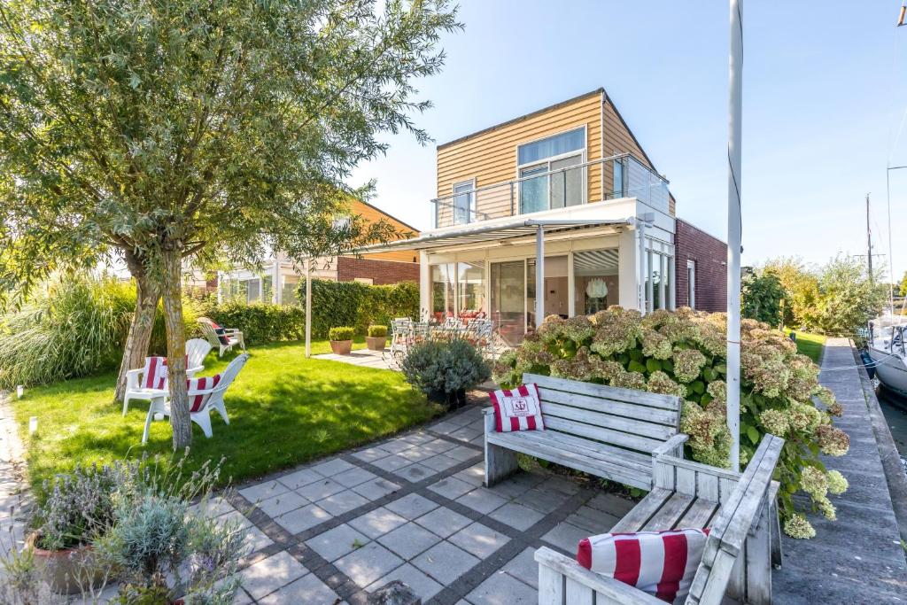 Nautic Rentals - Marinapark Oude-Tonge photo