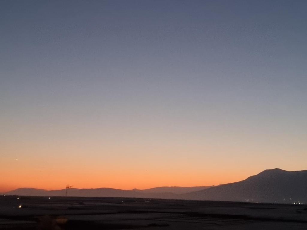2 bedroomed, penthouse Apartment with sea and mountain views - 3