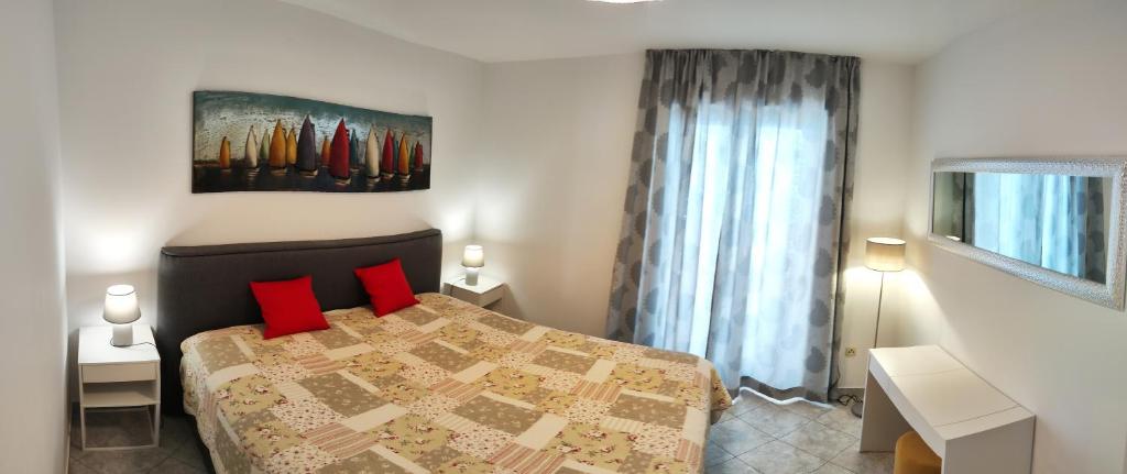 Beach Apartments Rogoznica photo