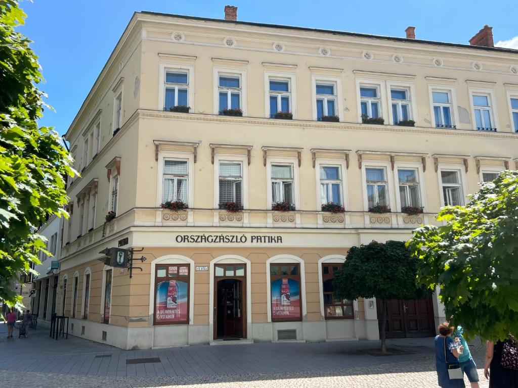 Tamás Apartman, Székesfehérvár