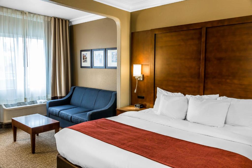 Comfort Suites San Jose Airport photo