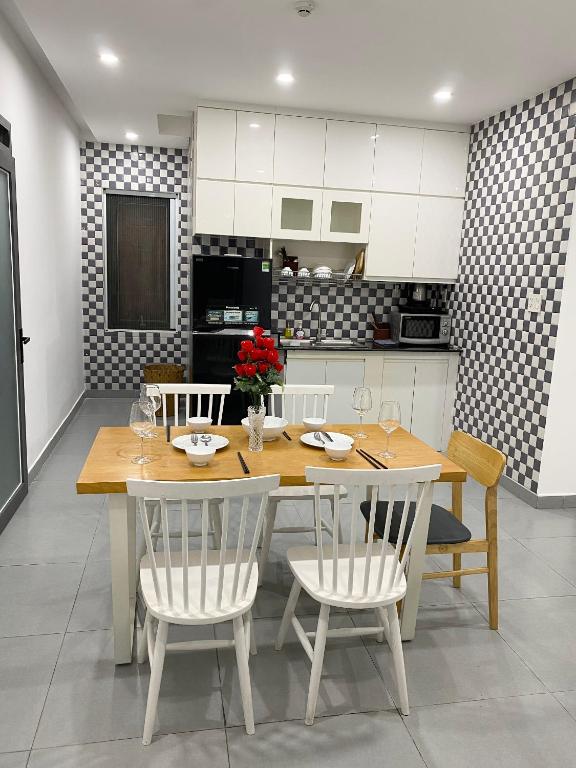 远方的家服务式公寓 (Home Away Serviced Apartment)