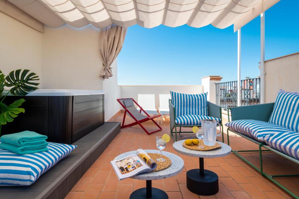 Magno Apartments San Gil - Shared Jacuzzi - 4