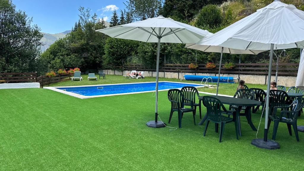 Estudio en Baqueira con piscina y parking - 2
