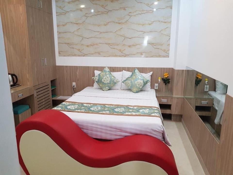Love Hotel photo