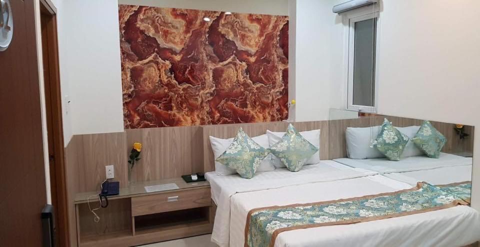 Love Hotel photo