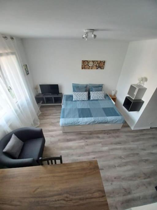 L'Escale, À proximité immédiate de la gare, Dijon