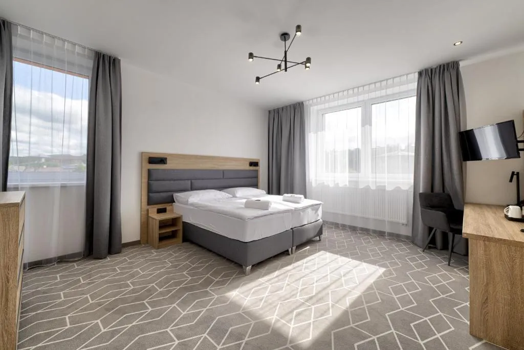 Typton hotel&spa, hotel in Medzilaborce