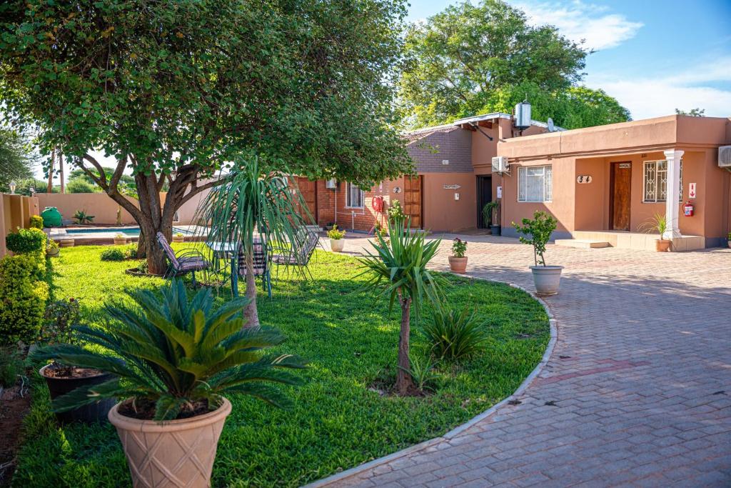Ranks Guesthouse — Hotel in Gaborone