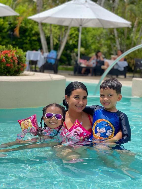 Summit Rainforest Golf Resort & All Inclusive photo