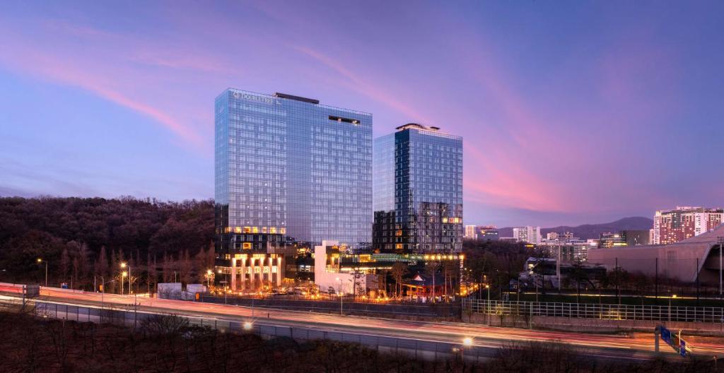 DoubleTree By Hilton Seoul Pangyo Residences, Songnam