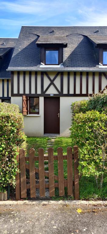 Cottage Cabourg plage avec jardin et vélos - 1