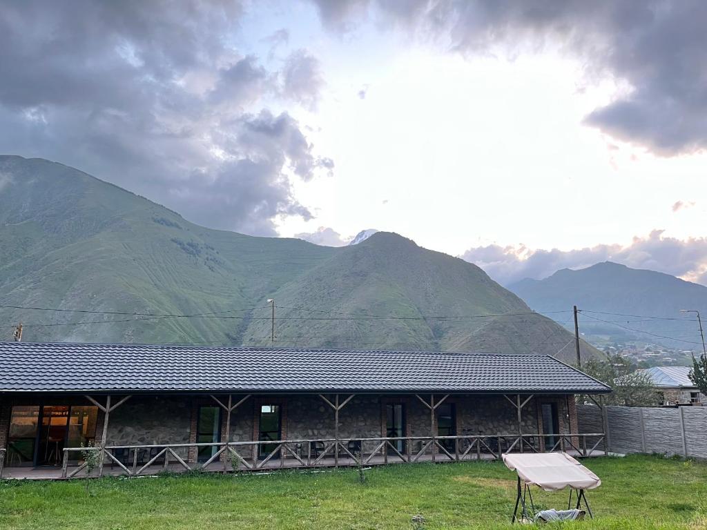 Inn Harmony — Hotel in Kazbegi
