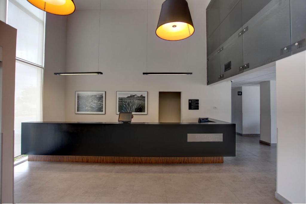 フロント・ロビー