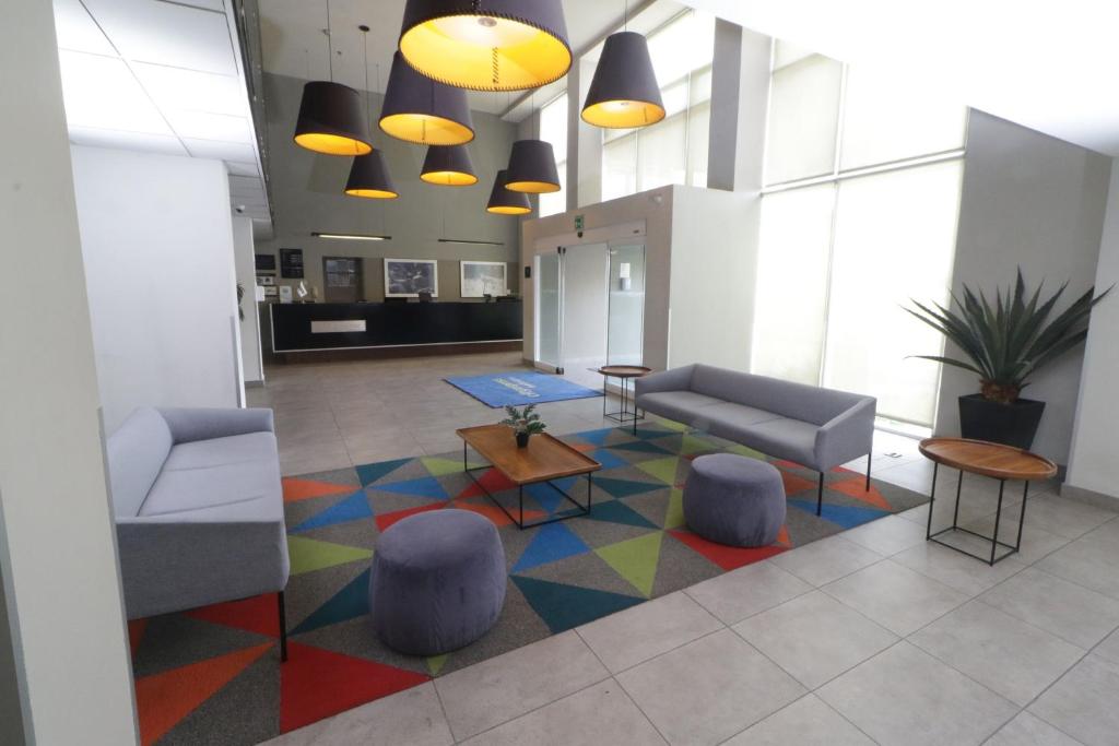 フロント・ロビー