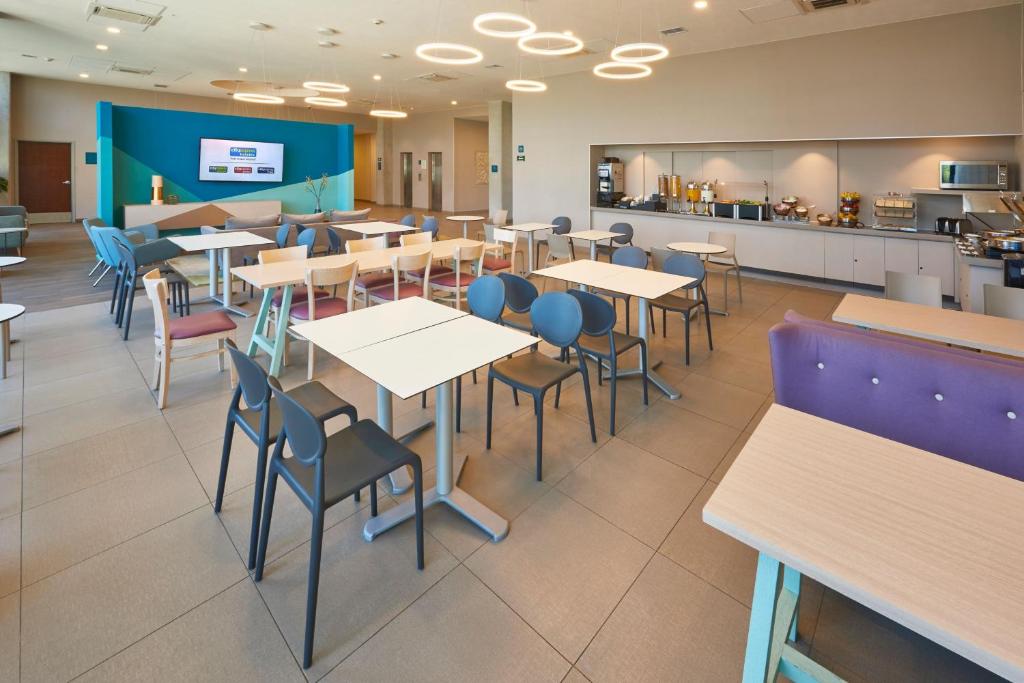 City Express Suites by Marriott Tijuana Rio お料理のイメージ