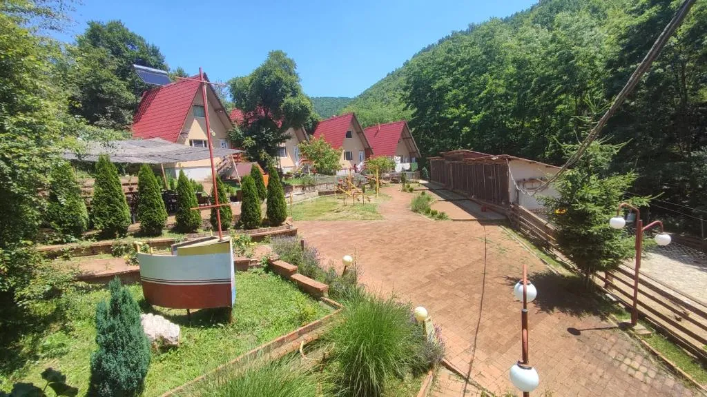 Etno selo Vile Jefimija, selo Preobrazenje, Vranje，位于弗拉涅的酒店