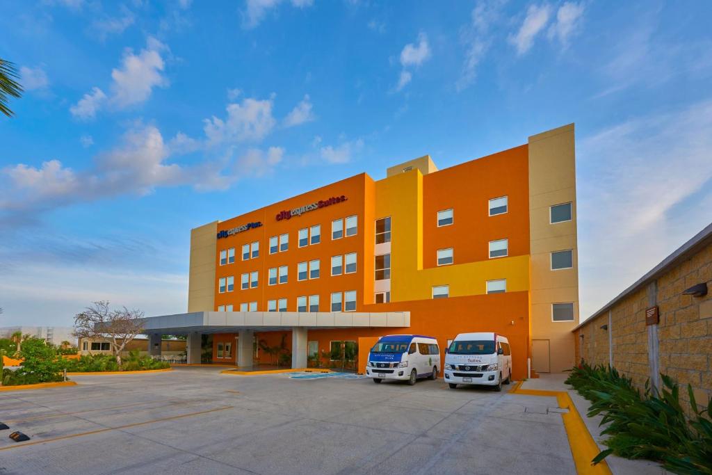 City Express Plus by Marriott Cabo San Lucas - 5