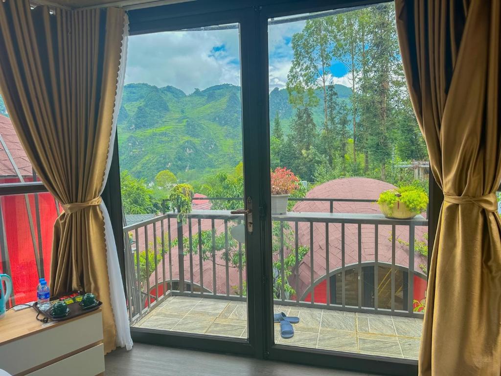 PLUM HOMESTAY