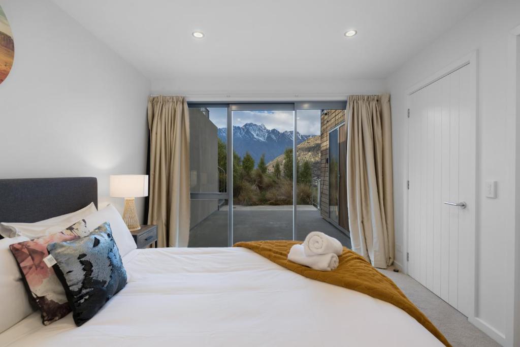 Elite Holiday Homes - Summit View photo