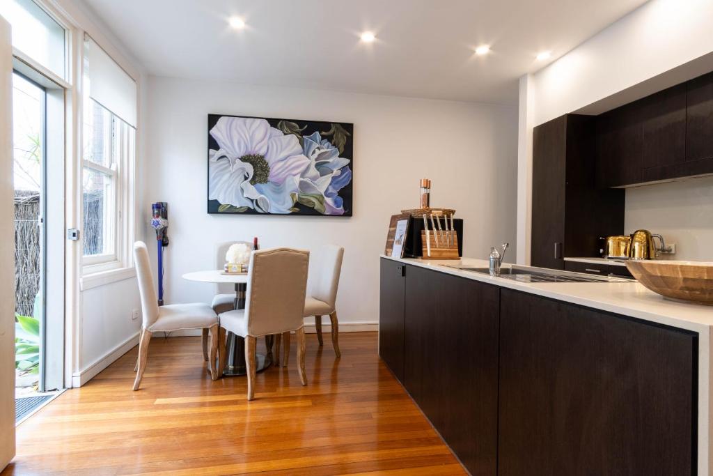 Eggie's Nest - Luxury City Apartment, Sydney