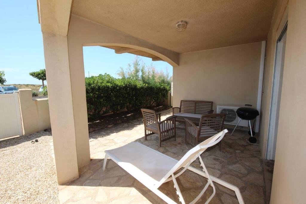 FACE à la Mer, Superbe appartement climatisé au RDC d'une maison, classé 4 étoiles, 5 couchages -WIFI-PORTIRAGNES PLAGE LXBFM32 - 3