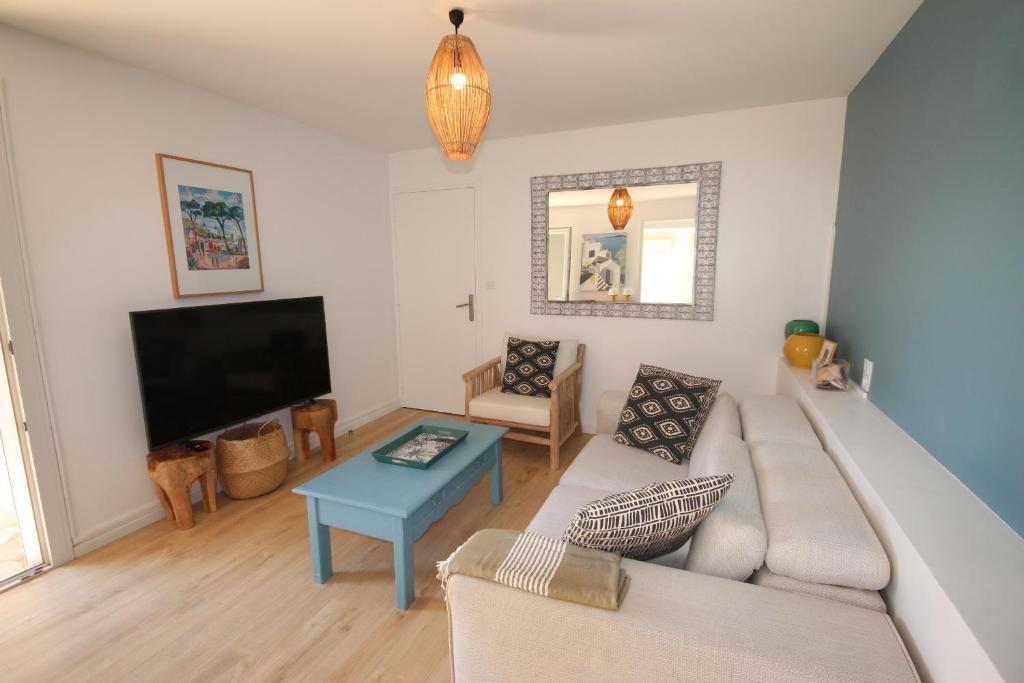 FACE à la Mer, Superbe appartement climatisé au RDC d'une maison, classé 4 étoiles, 5 couchages -WIFI-PORTIRAGNES PLAGE LXBFM32 - 4