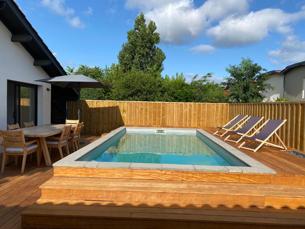 LUTZY Maison moderne au calme piscine - 1