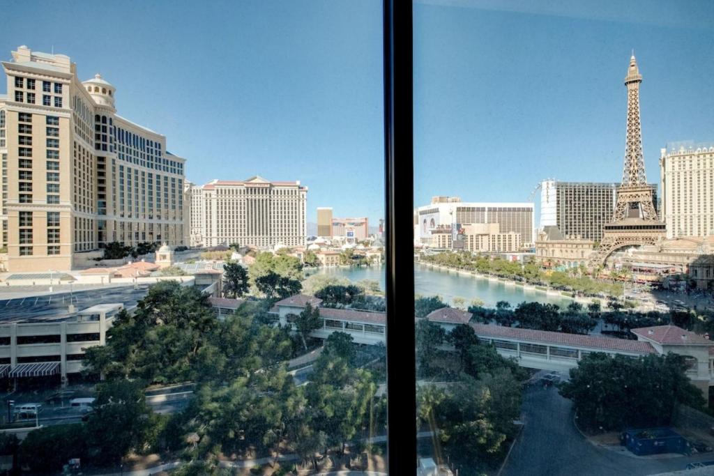 Stay Together Suites on The Strip - 2 Bedroom Suite 976 photo
