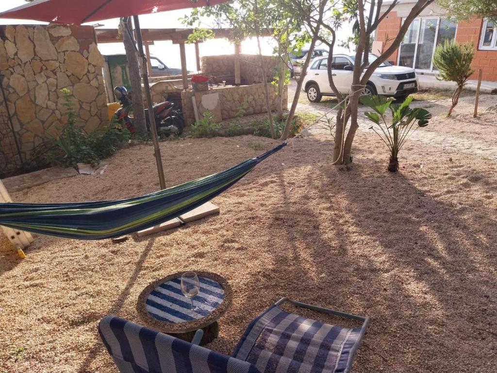 Apartment Max, Borovići