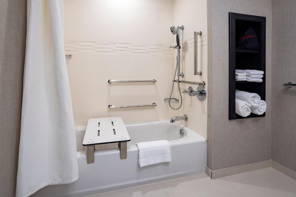 Residence Inn by Marriott Wenatchee photo