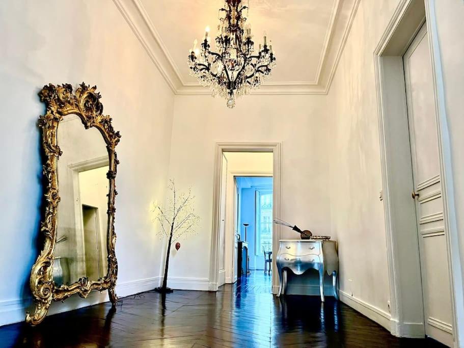 Exclusive Suite Parisian Palace - 3