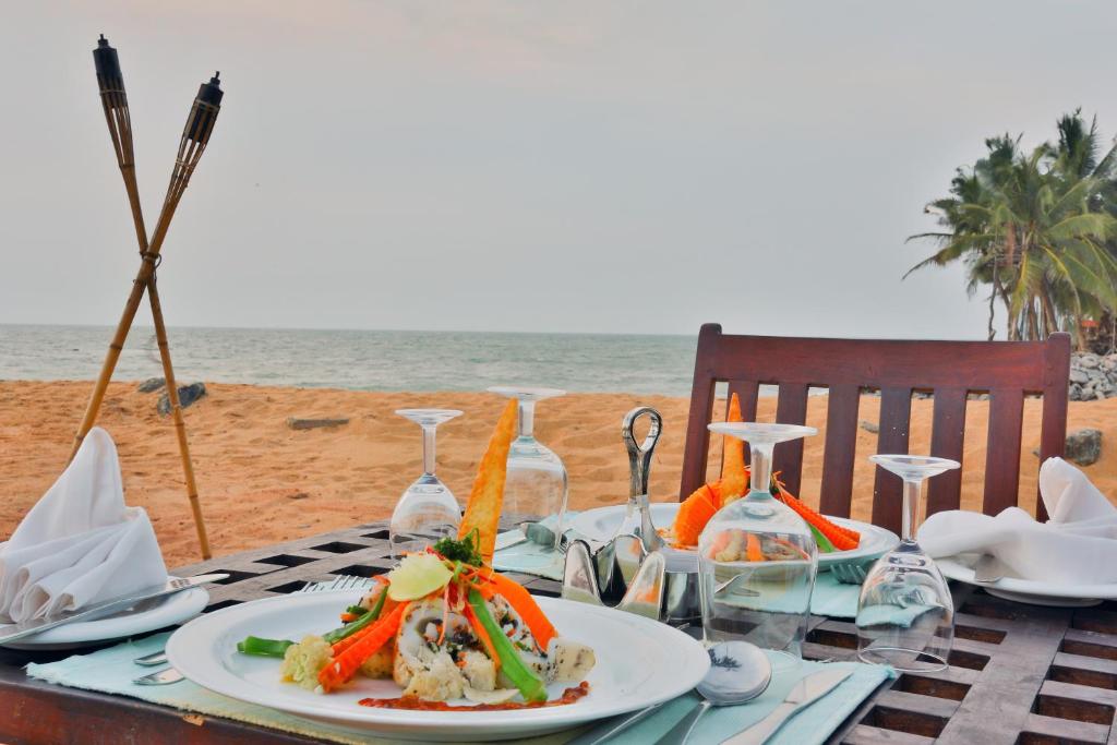 4. 아마기 비치 -..