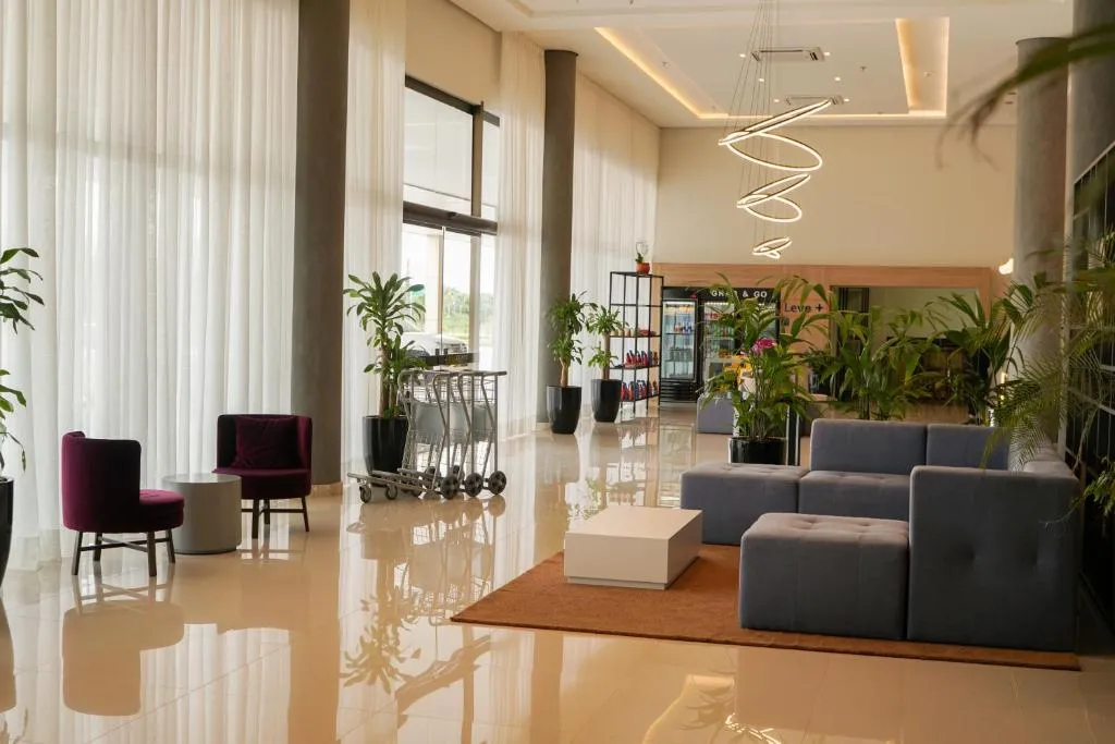 Trento Hotel Guaíra by Unna，位于瓜伊拉的酒店