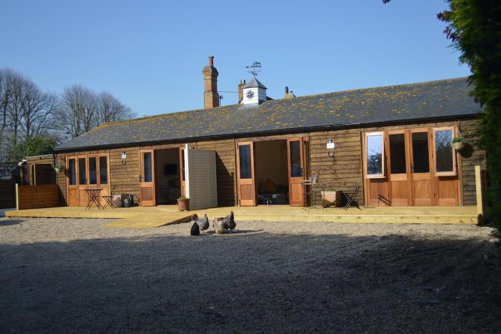 The Tack Room - rural boutique retreat for two, Clapham