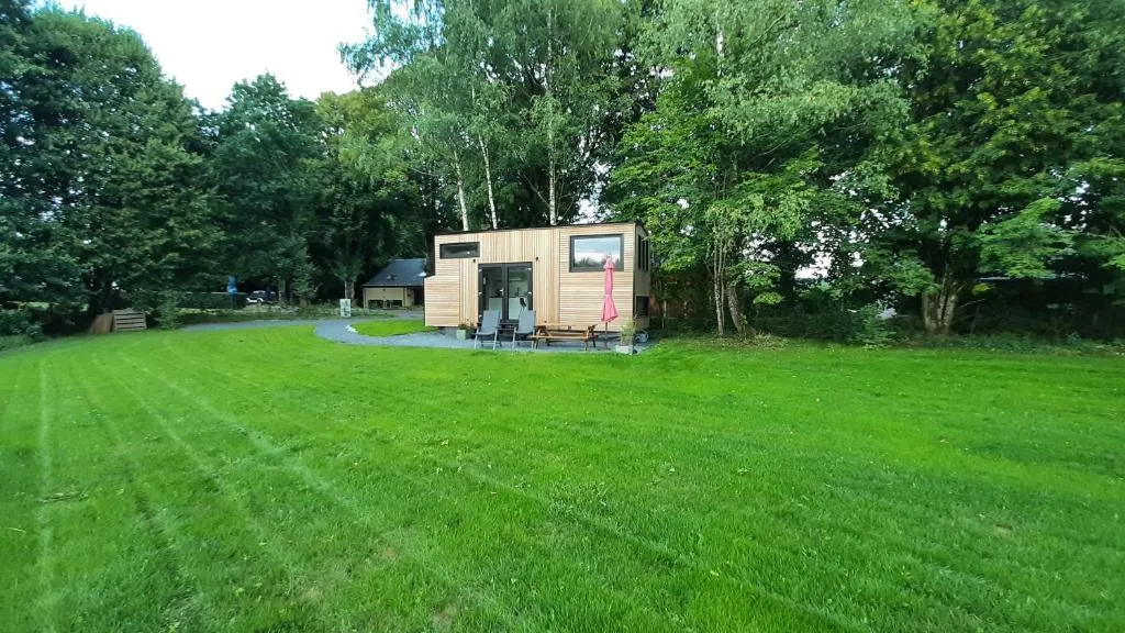 Tiny Gaumaise - Tiny house à Saint-leger，位于Saint-Léger的酒店