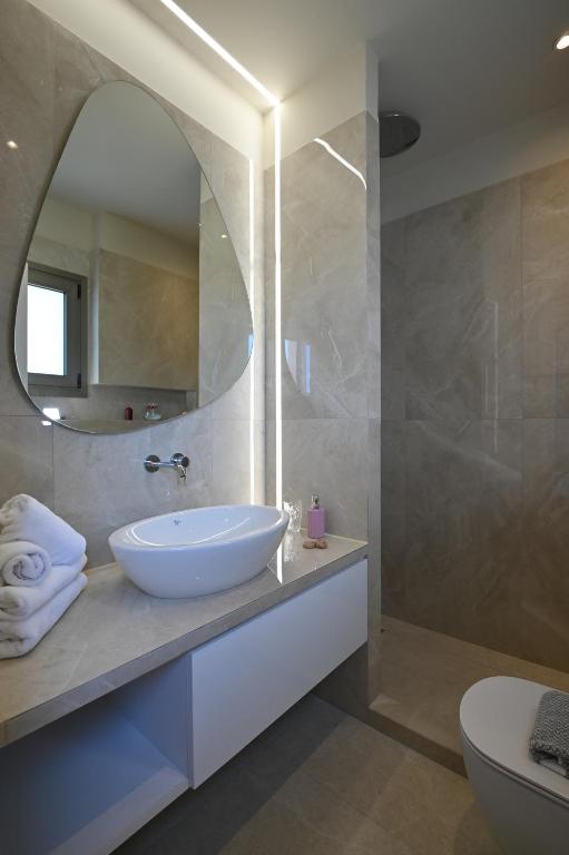 Blue Sky Hotel Apartments — Hotel rooms in Rethymnon