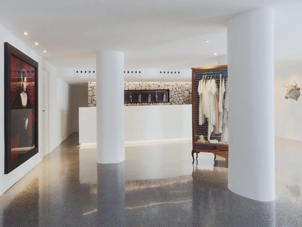 フロント・ロビー